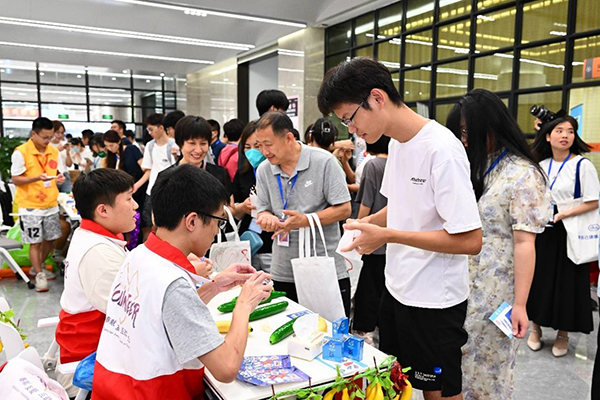 河马体育助力大学生抗艾防艾宣传教育项目再起航